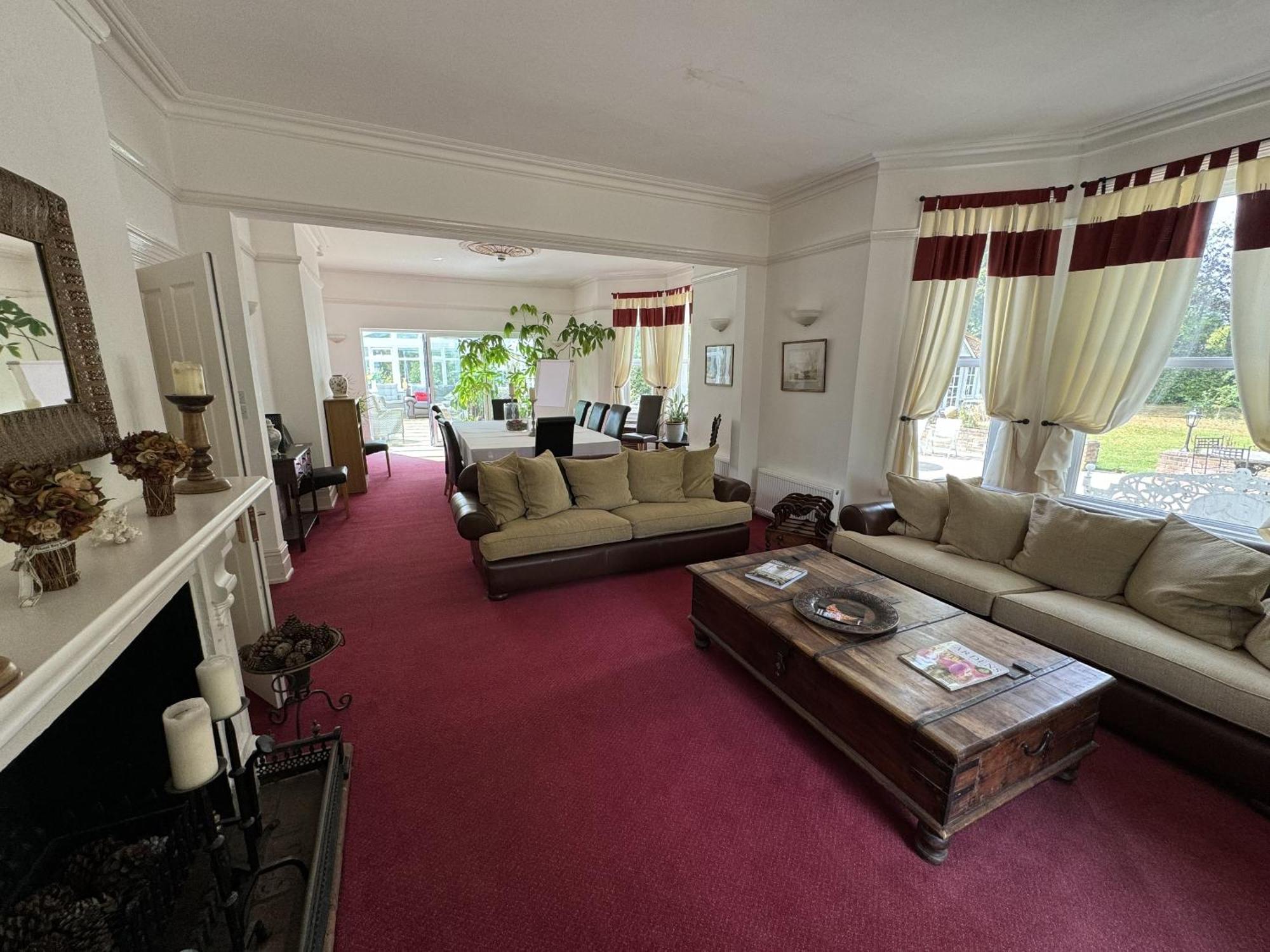 Hookwood Lodge London Gatwick هورلي المظهر الخارجي الصورة