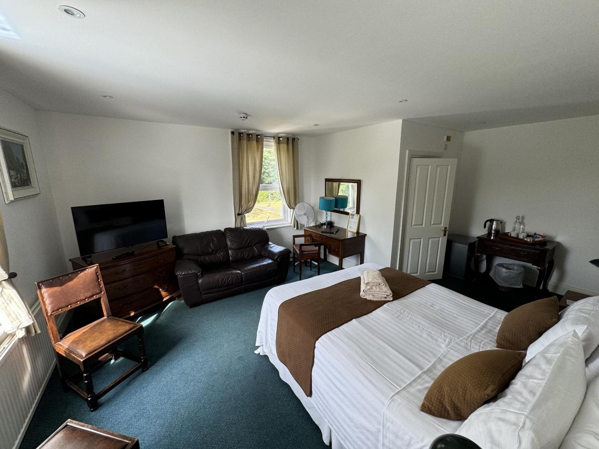 Hookwood Lodge London Gatwick هورلي الغرفة الصورة