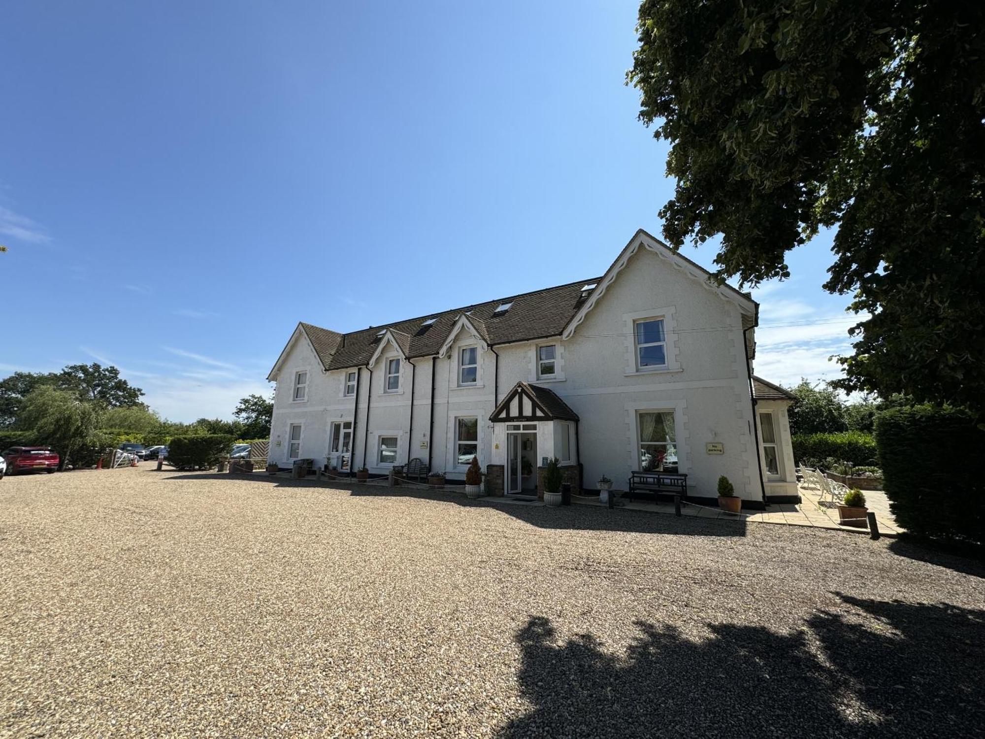Hookwood Lodge London Gatwick هورلي المظهر الخارجي الصورة